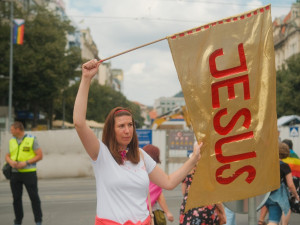 FOTOGALERIE: Duhový průvod prošel Prahou. Podívejte se na ty nejlepší momentky