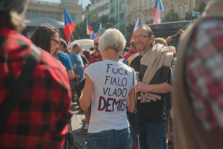 FOTOGALERIE: Na demonstraci proti vládě přišlo na 70 tisíc lidí