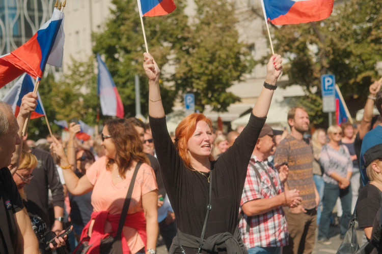 FOTOGALERIE: Na demonstraci proti vládě přišlo na 70 tisíc lidí