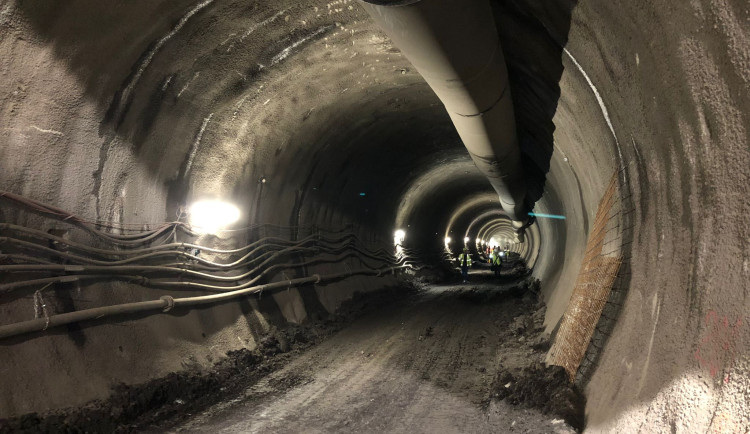FOTOGALERIE: V metru D už vyrazili jeden a půl kilometru tunelů