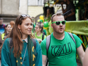 FOTOGALERIE: Prahou prošel Majálesový průvod