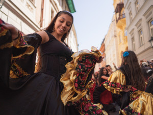 FOTOGALERIE: Průvod k festivalu Khamoro