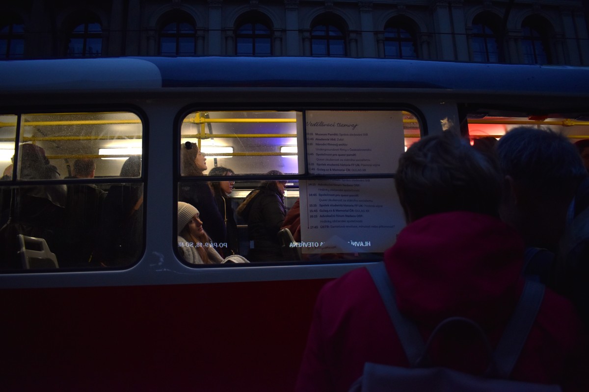 FOTOGALERIE: Podívejte se na atmosféru na oslavách na Národní