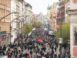 FOTOGALERIE: Podívejte se na atmosféru na oslavách na Národní