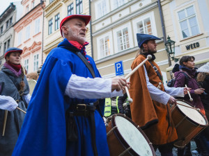 FOTOGALERIE: Prahou prošel tříkrálový průvod, nechyběli velbloudi