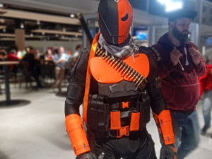 FOTOGALERIE: Zaklínač, Joker i Wednesday. Podívejte se na kostýmy z Comic-Conu