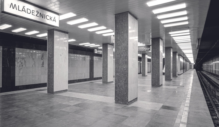 FOTOGALERIE: Metro slaví padesát let. Podívejte se, jak ho stavěli