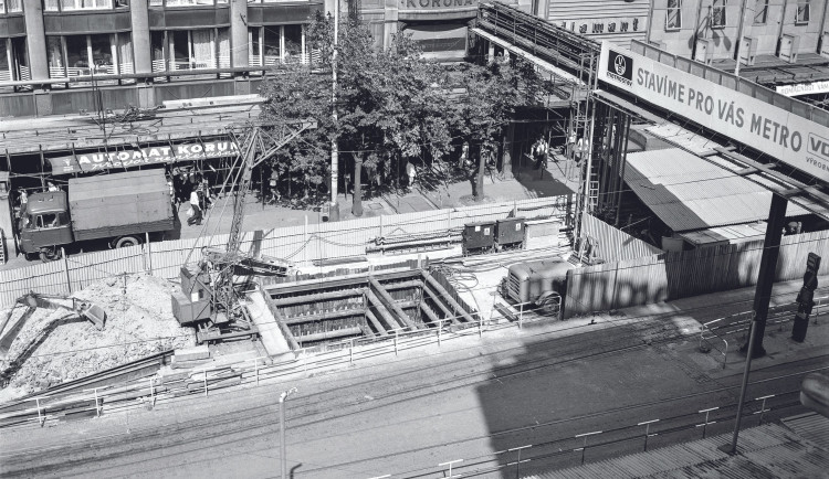 Výstavba stanice můstek, 1974