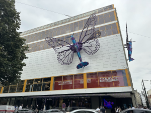 FOTOGALERIE: Ještě větší show, než jsme čekali. Podívejte se, jak to vypadá v obchodním domě Máj po rekonstrukci