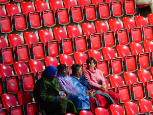 FOTOGALERIE: Prapor od prezidenta, déšť a plný Eden. Podívejte se, jak vypadala první hromadná skladba všesokolského sletu