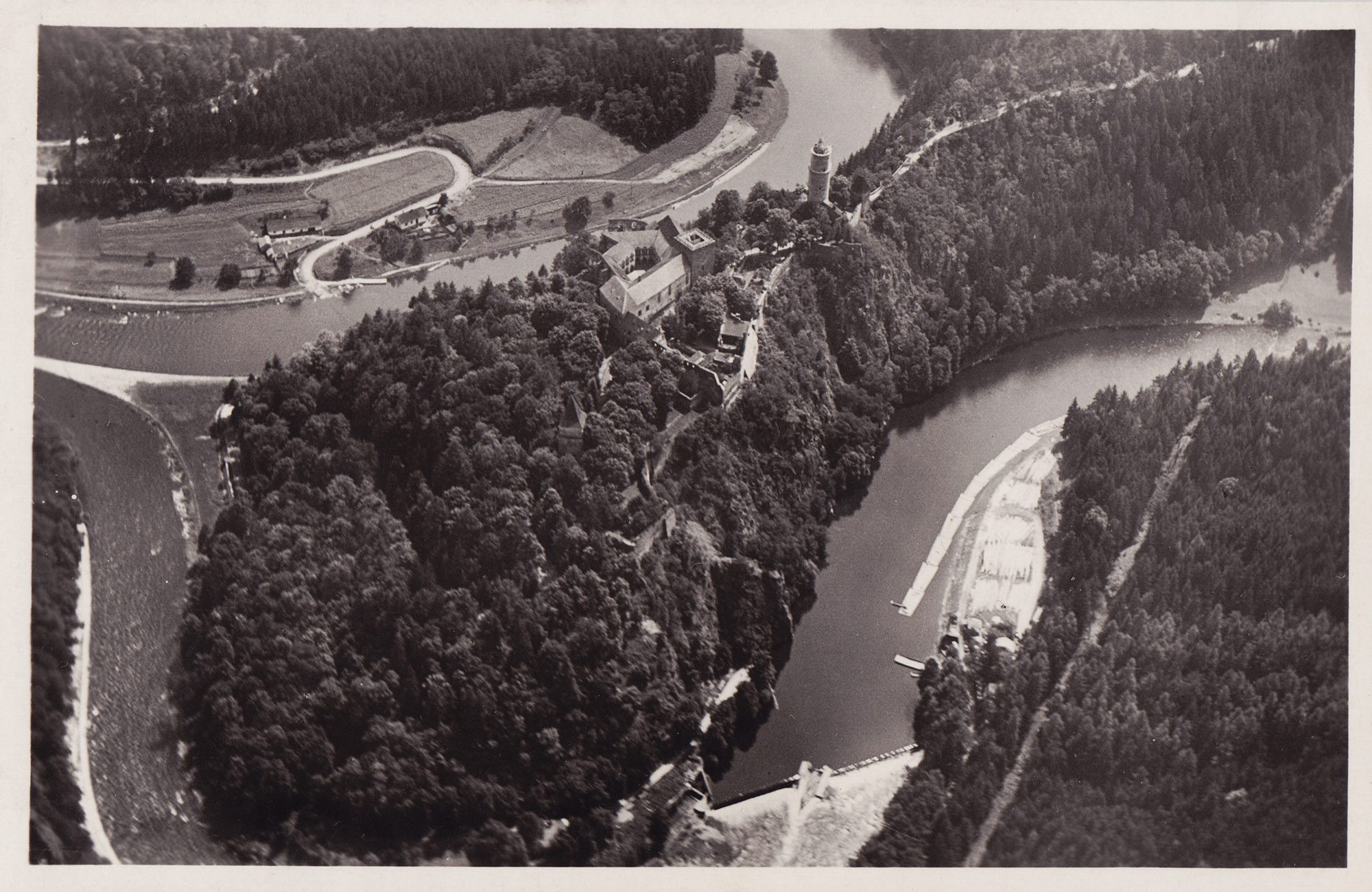 FOTOGALERIE: Dvacet let dokumentuje starou Vltavu. Pamětníků je potřeba ptát se včas, říká Vojtěch Pavelčík