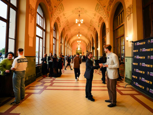 FOTOGALERIE: Podívejte se, jak to vypadalo ve volebních štábech