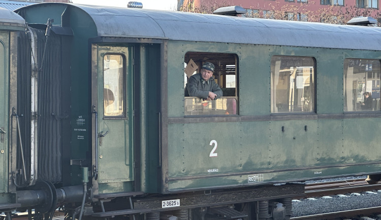 FOTOGALERIE: Vzpomínková jízda legionářů