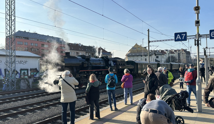 FOTOGALERIE: Vzpomínková jízda legionářů