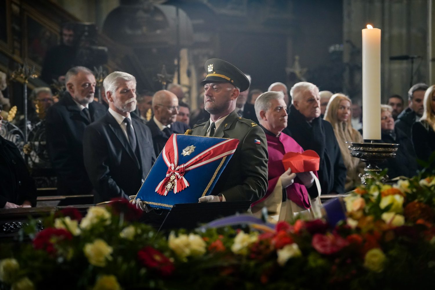 FOTOGALERIE: Pohřeb kardinála Dominika Duky