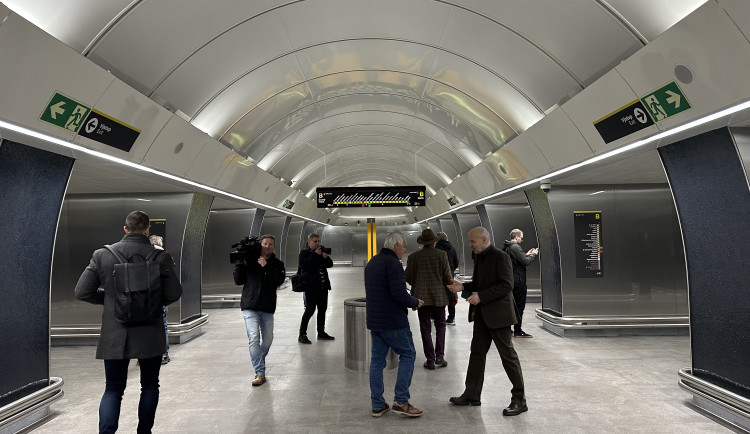 FOTOGALERIE: Stanice Českomoravská po modernizaci