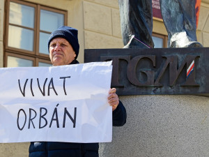 FOTOGALERIE: Kočárky i klepeta. Pochod pro život měl v Praze divoký průběh