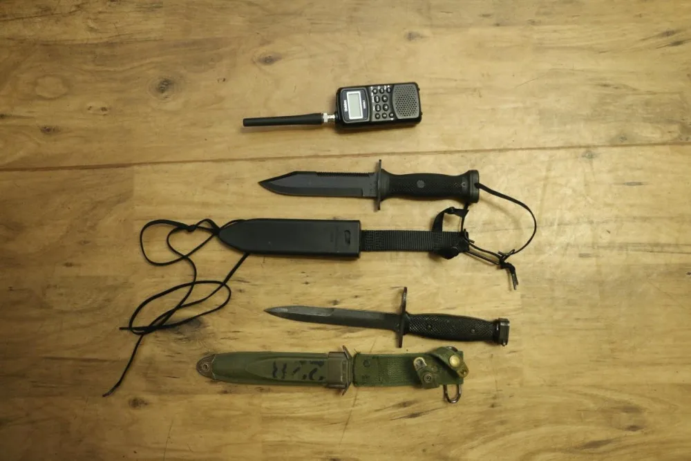 Třikrát navštívil army shop po zavíračce. Po třetím vloupání ho zadržela policie.
