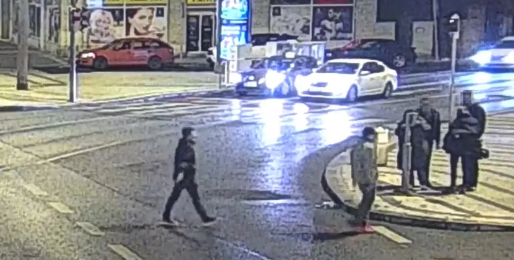 VIDEO: Bitka v Holešovicích skončila příjezdem policie a záchranářů
