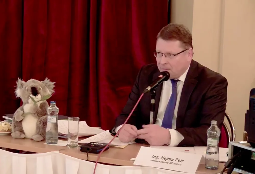 Petr Hejma na včerejším jednání zastupitelstva.