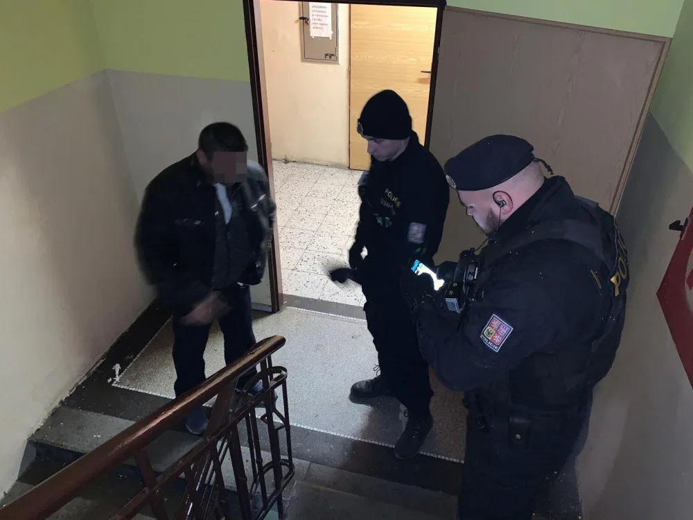 FOTO, VIDEO: Během sobotní akce vybrali policisté v Praze na pokutách téměř 60 tisíc korun