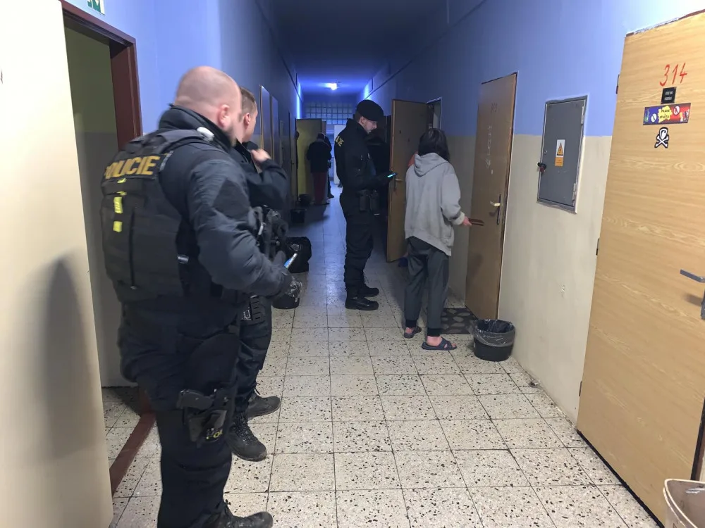 FOTO, VIDEO: Během sobotní akce vybrali policisté v Praze na pokutách téměř 60 tisíc korun