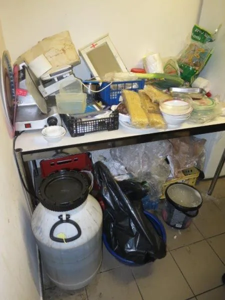 Odpadky a nepořádek. Inspekce uzavřela Hanoj Bistro na Braníku.