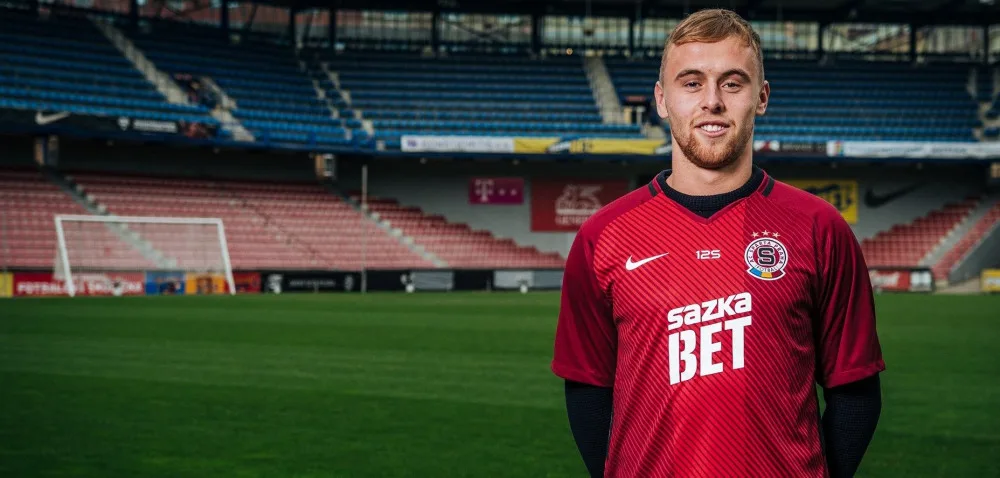 Hašek si postavil hlavu. Na soustředění se Spartou neodletěl, na zprávy odmítá reagovat.