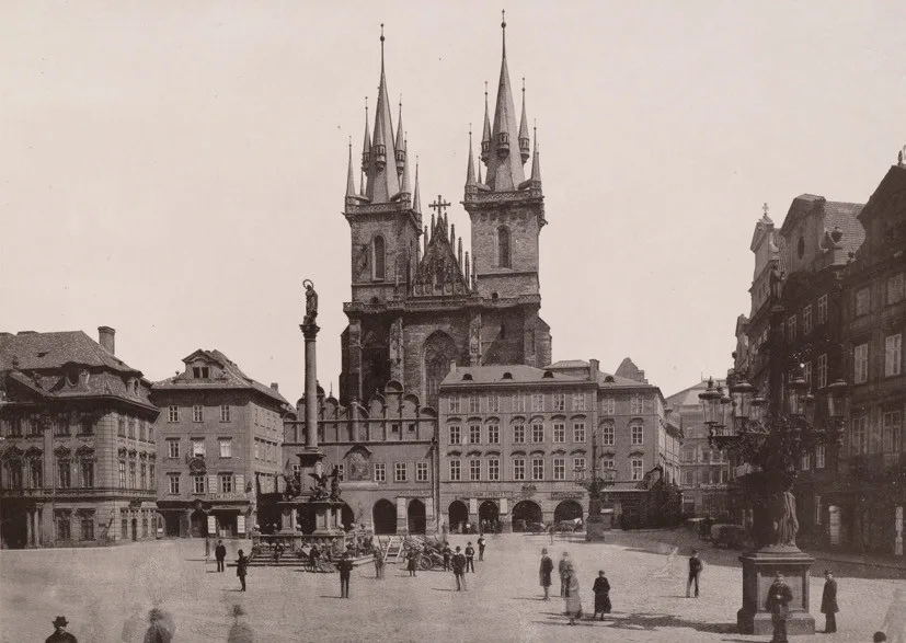 Mariánský sloup se vrací na Staromák. V pondělí začne archeologický průzkum