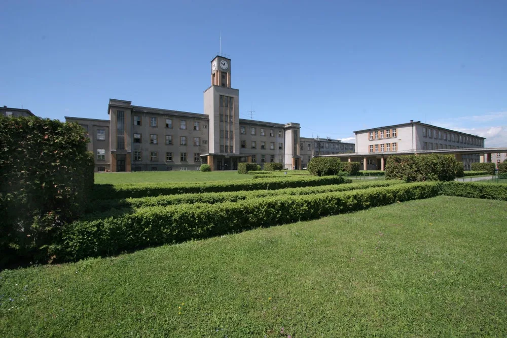Sestru z Thomayerovy nemocnice trápilo, co se o ní psalo, říká přednostka kliniky