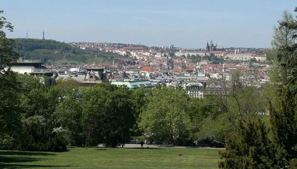 V pražských Riegrových sadech v létě zahrají Chinaski, Anna K., Mirai nebo Ivan Mládek