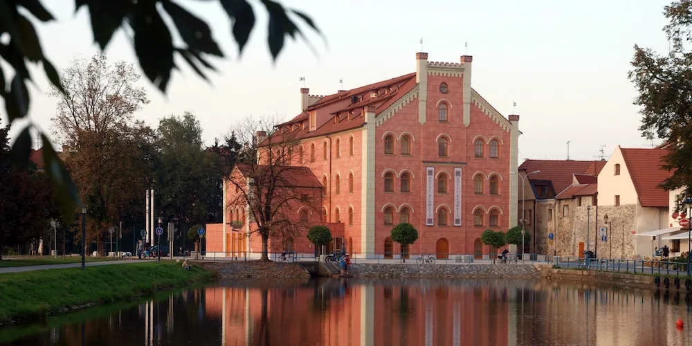 SOUTĚŽ: Vyhrajte pobyt pro dvě osoby na dvě noci v Hotelu Budweis