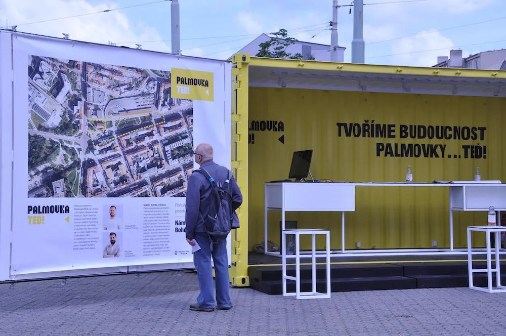 Informační kontejner.