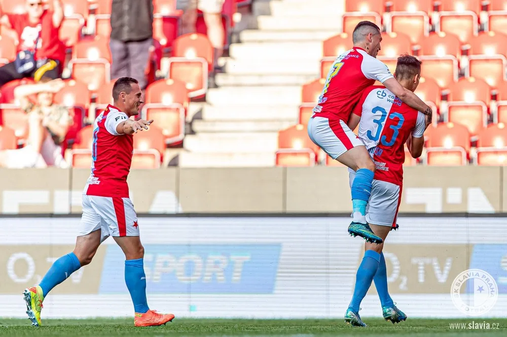 Slavia rozdrtila Jablonec 4:0.