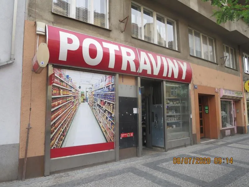 Samoobsluhu v Holešovicích si oblíbili hlodavci. Inspekce okamžitě uzavřela.