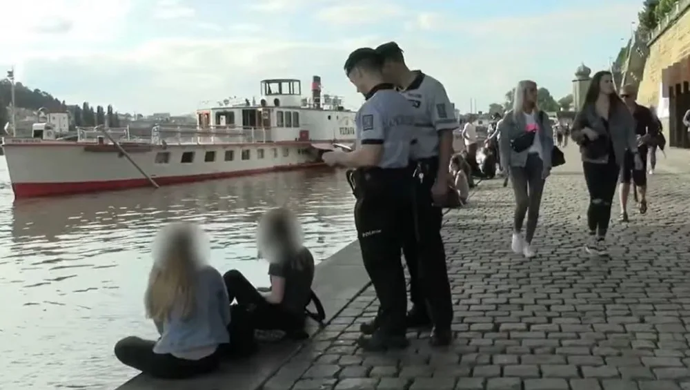 ANKETA: Kontroly na Náplavce. Legitimní opatření, nebo jen "buzerace"?
