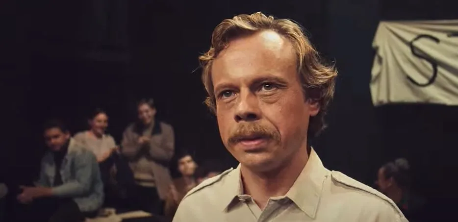 V pražské Lucerně má dnes večer premiéru film Havel. Hlavní role hrají Dvořák a Geislerová