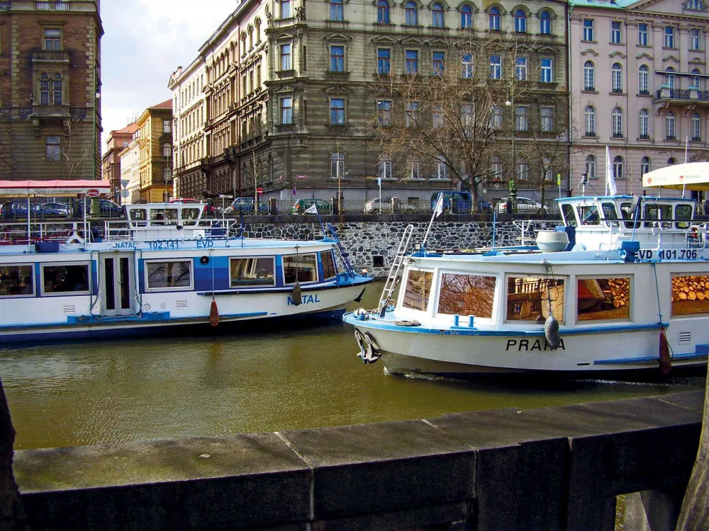 Na Vltavě má vzniknout nová plavební komora. Praha 5 je proti