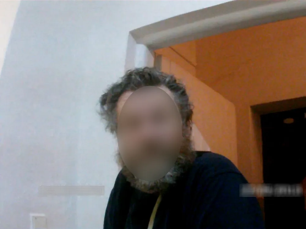 Za recepty na opiáty kasíroval peníze i alkohol. Policie si došla pro lékaře, který zneužíval své pozice.
