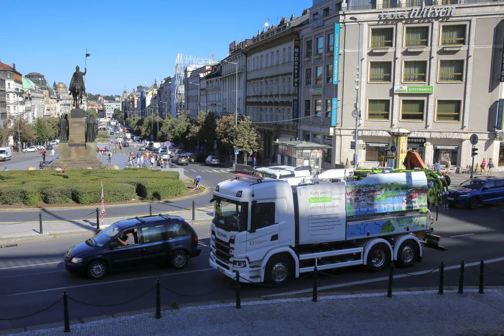 FOTO: Pražské vodovody a kanalizace nasazují nový vůz na bioCNG. Jako první ve střední Evropě