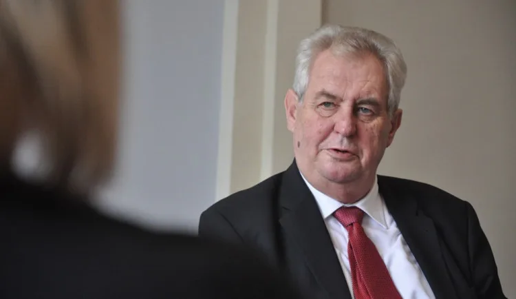 Miloš Zeman je po operaci v pořádku a domů půjde nejspíš o víkendu