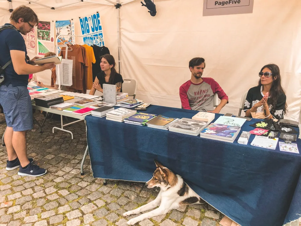FOTO: V Kasárnech Karlín se dnes konal knižní festival Knihex. Nabídl bohatý program pro děti i dospělé