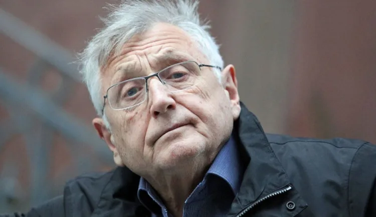 Páteční rozloučení s Jiřím Menzelem budou provázet epidemiologická opatření. Vezměte si roušku a svou tužku, nabádají organizátoři