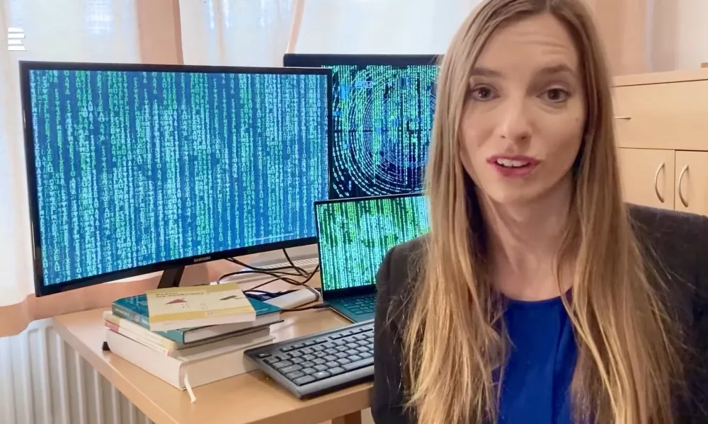 TÝDEN V PRAZE: On-line přednáška o našich datech v souvislosti se soukromím či přednáška o češtině