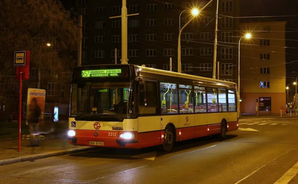 noční bus