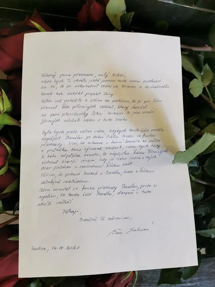 FOTO: Zesnulý Jaroslav Kubera má svou lavičku. Má symbolizovat svobodu a nezávislost