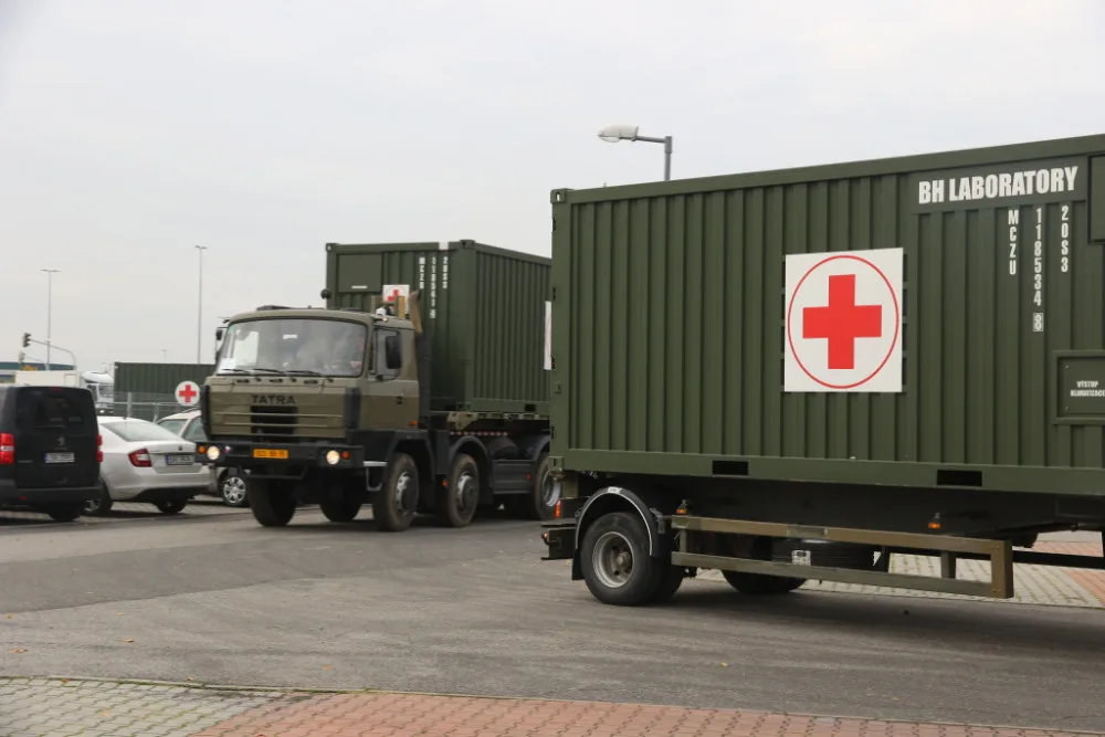 FOTO: Polní nemocnice v Letňanech bude sloužit k doléčení pacientů. Nabídne 500 lůžek