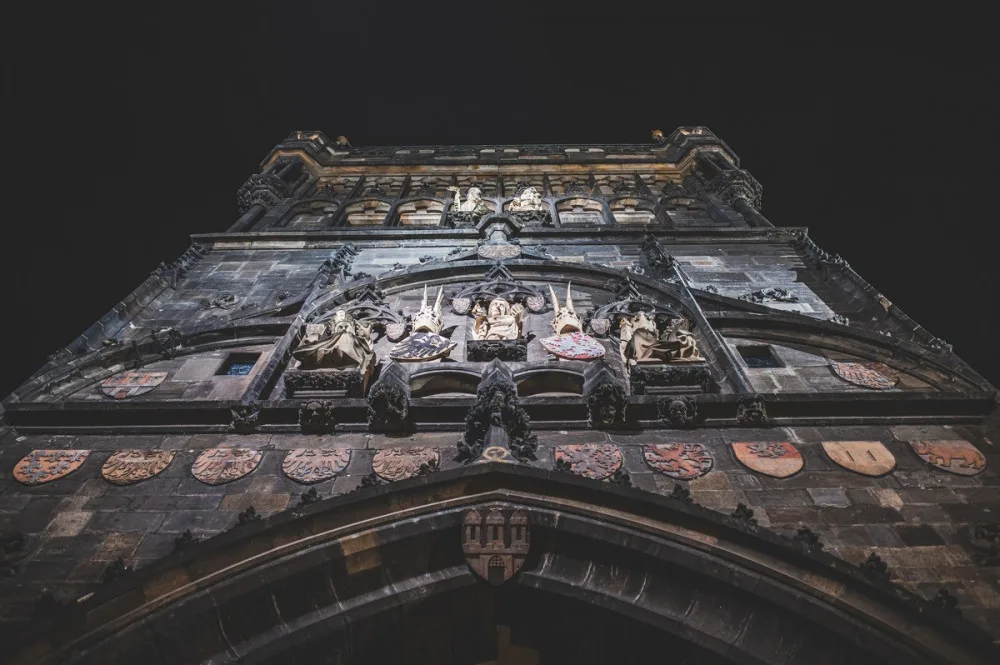 FOTOGALERIE: Vydejte se na procházku večerní Prahou. Z Václaváku přes Karlův most až na Hrad