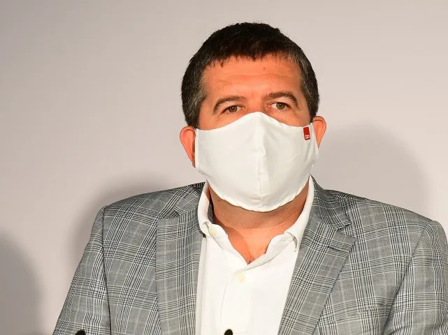Hamáček očekává další prodlužování nouzového stavu