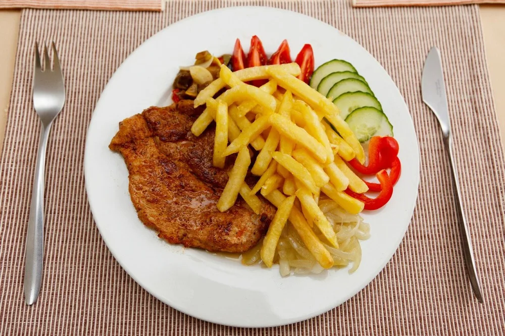 Restaurace se ode dneška mohou hlásit do projektu obědů pro děti a seniory